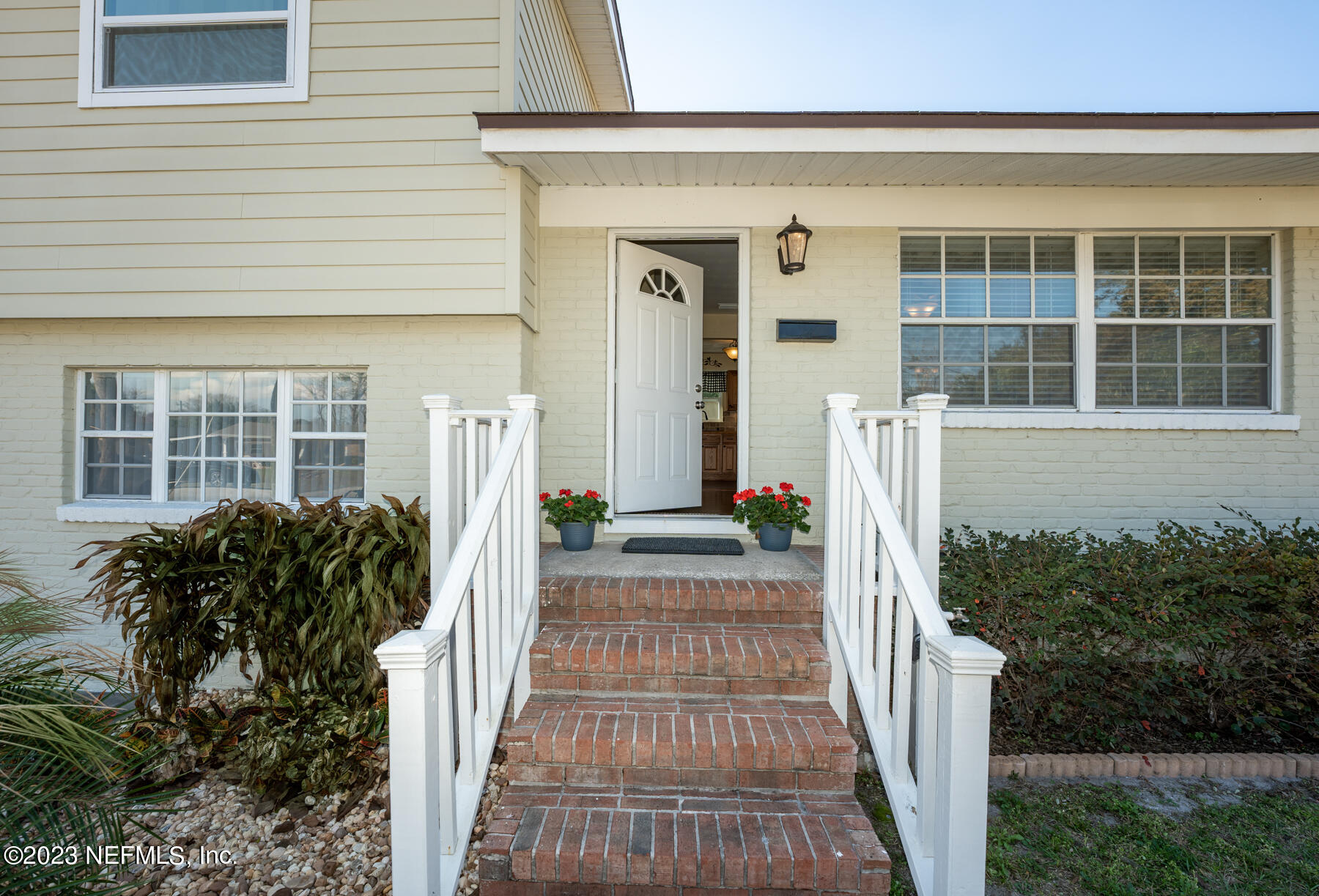 760 Jolynn Road Jacksonville, FL 32225 - Photo 2 of 35 Cute front porch