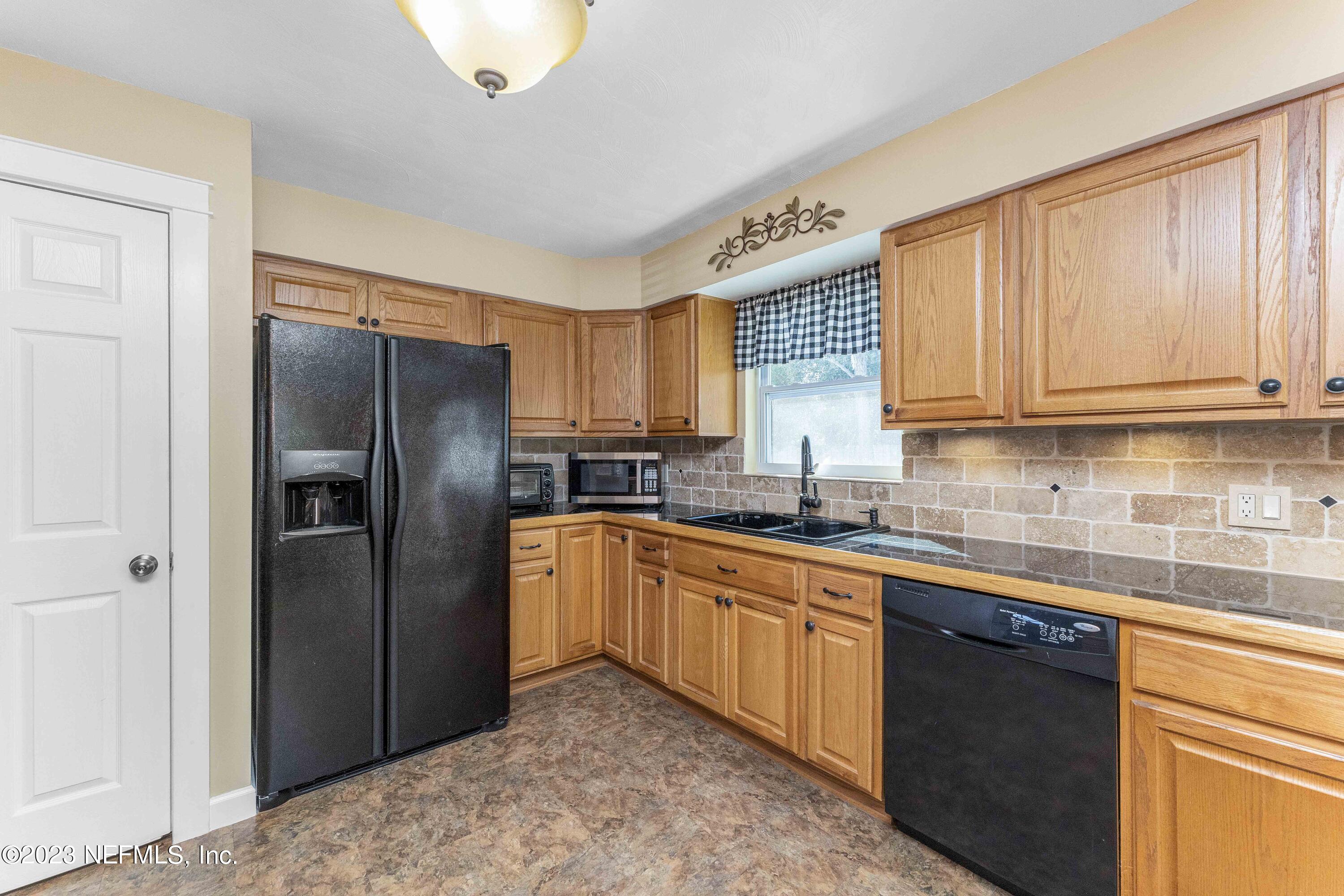 760 Jolynn Road Jacksonville, FL 32225 - Photo 8 of 35 New cabinets/appliances