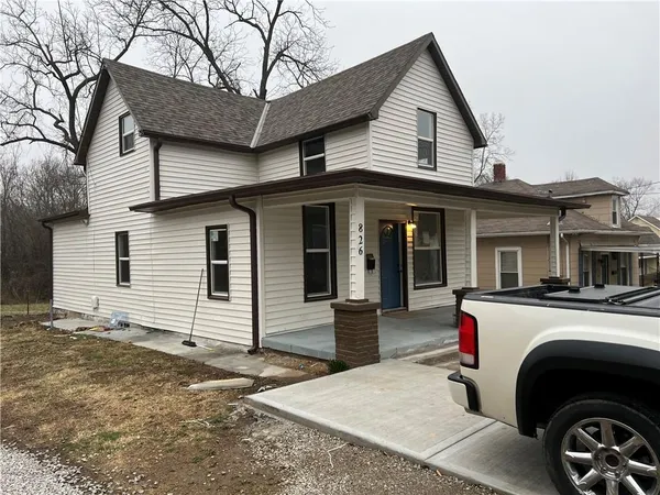 $232,999 | 826 South Cottage Street, Independence, MO 64050