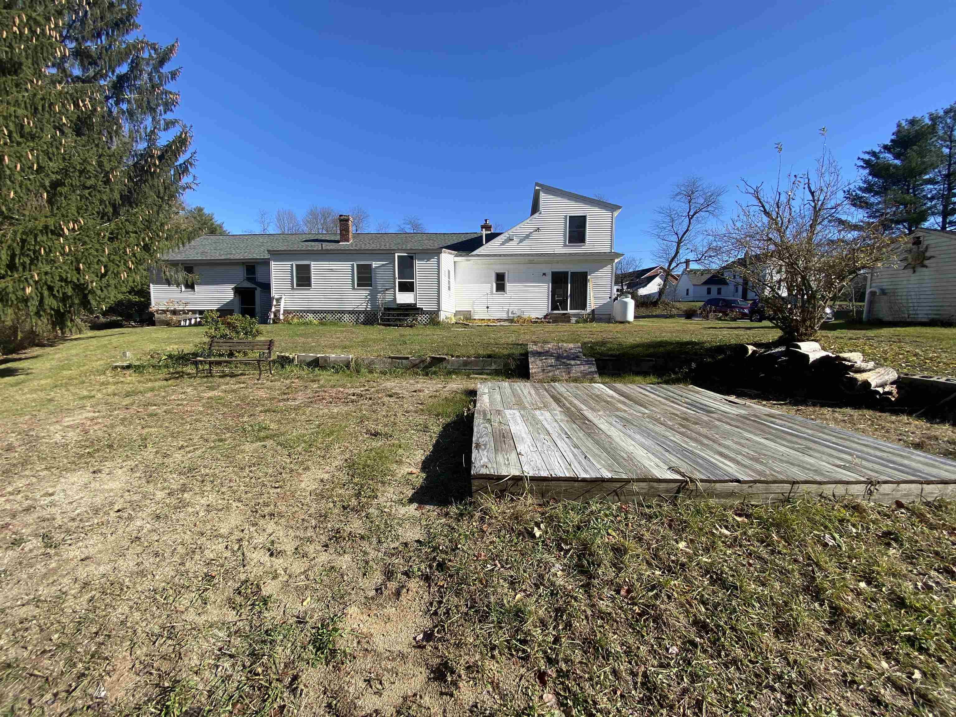 225 Shannon Road Salem, NH 03079 - Photo 26 of 40