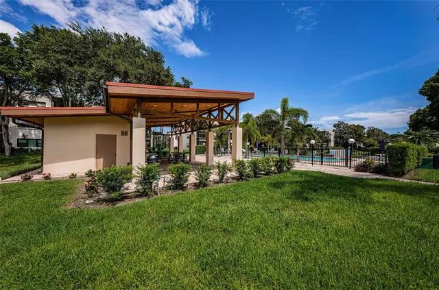 $175,000 | 5501 80th Street North, Unit 405, St. Petersburg, FL 33709