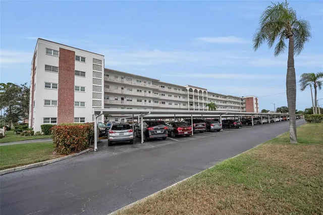 $175,000 | 5501 80th Street North, Unit 405, St. Petersburg, FL 33709