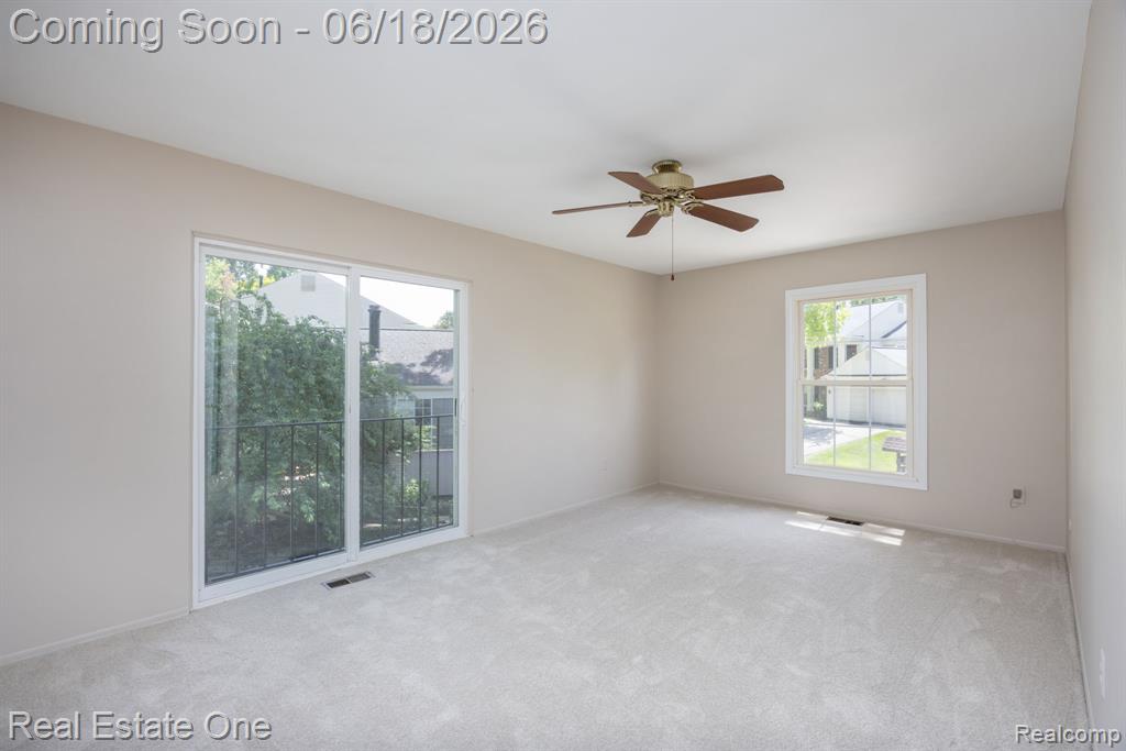 1534 Hidden Valley Lane Rochester Hills, MI 48306 - Photo 14 of 27