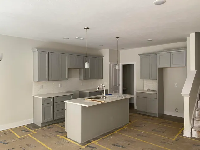 $345,767 | 3333 Kings River Street Southwest, Unit 43, Wyoming, MI 49418