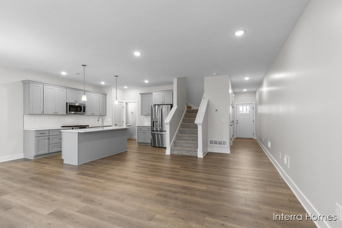 3333 Kings River Street Southwest, Unit 43 Wyoming, MI 49418 - Photo 4 of 25 RP43_Uptown_1002