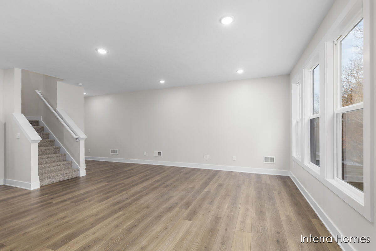 3333 Kings River Street Southwest, Unit 43 Wyoming, MI 49418 - Photo 5 of 25 RP43_Uptown_1003