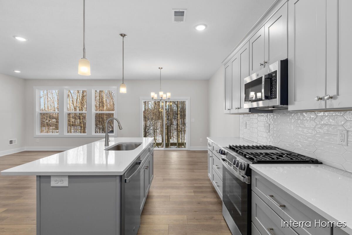 3333 Kings River Street Southwest, Unit 43 Wyoming, MI 49418 - Photo 10 of 25 RP43_Uptown_1008