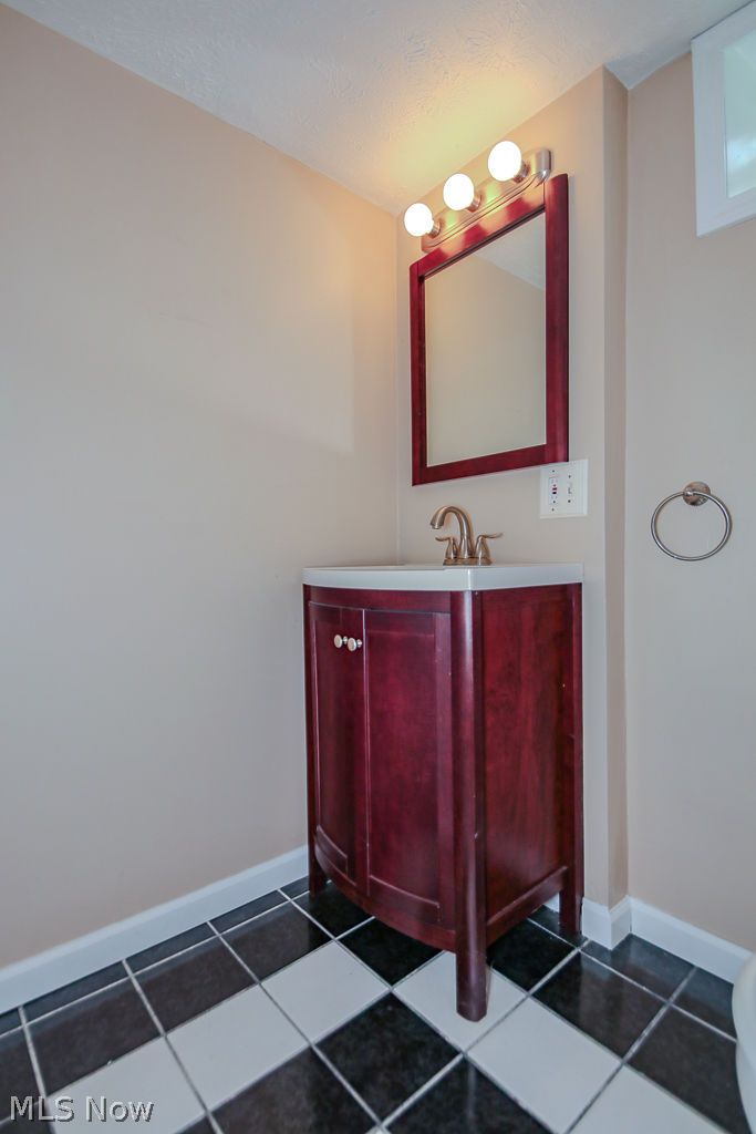 12433 Webster Road Strongsville, OH 44136 - Photo 44 of 50