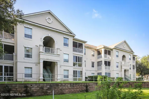 $149,999 | 8601 Beach Boulevard, Unit 909, Jacksonville, FL 32216