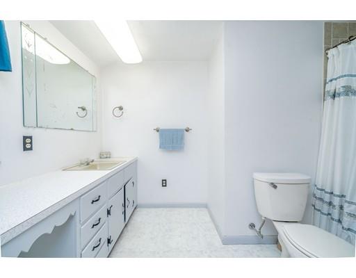 8 Squassick Road West Springfield, MA 01089 - Photo 14 of 35 Gallery Image 14