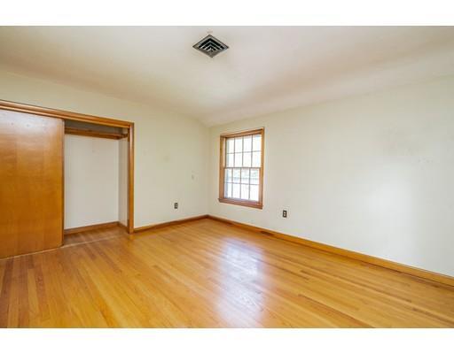 8 Squassick Road West Springfield, MA 01089 - Photo 18 of 35 Gallery Image 18