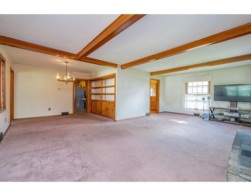 8 Squassick Road West Springfield, MA 01089 - Photo 27 of 35 Gallery Image 27