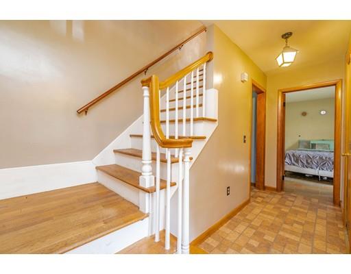8 Squassick Road West Springfield, MA 01089 - Photo 8 of 35 Gallery Image 8