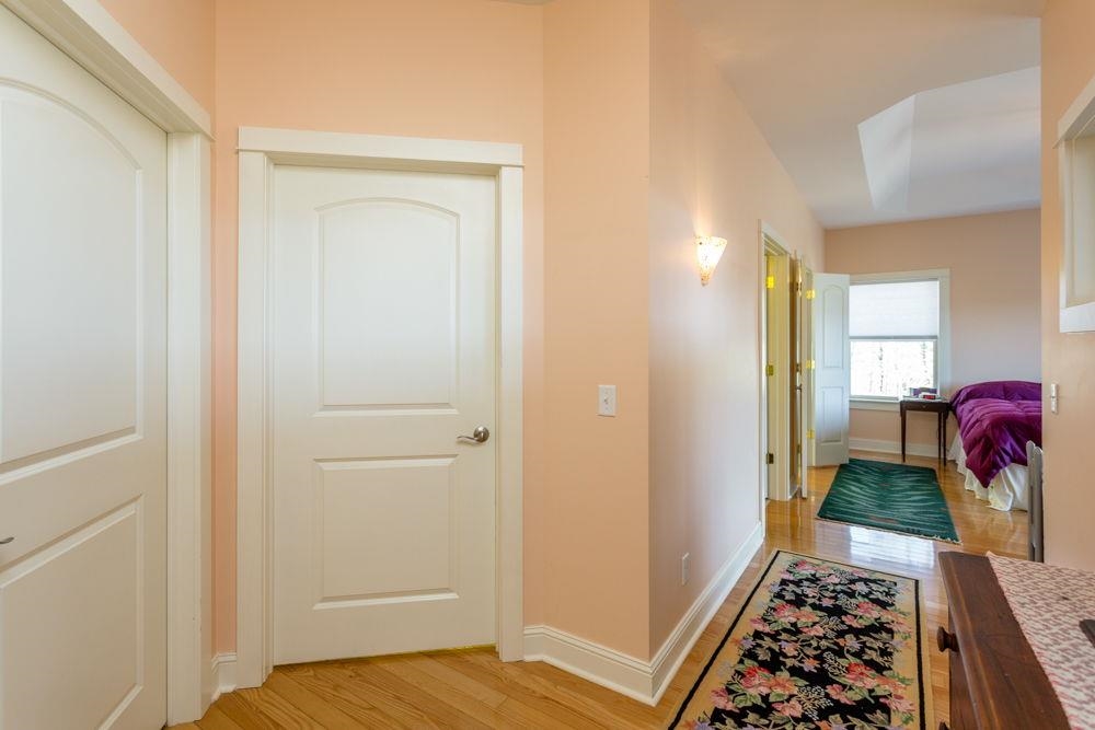 9586 Brunk Spring Lane Broadway, VA 22815 - Photo 20 of 58 Owner's wing hallway.