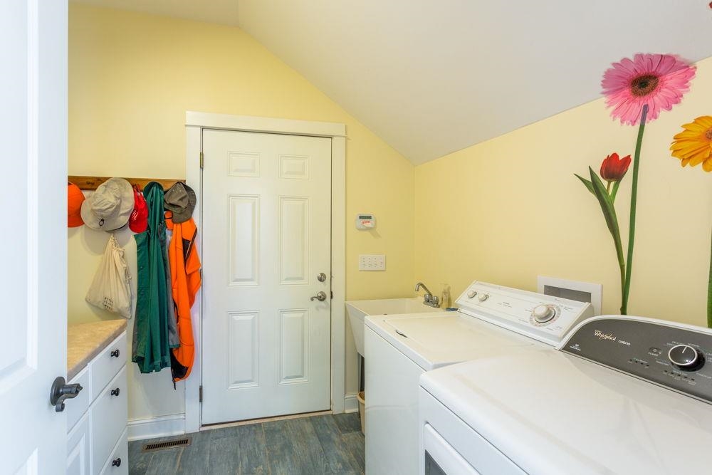 9586 Brunk Spring Lane Broadway, VA 22815 - Photo 31 of 58 a utility room with dryer and washer
