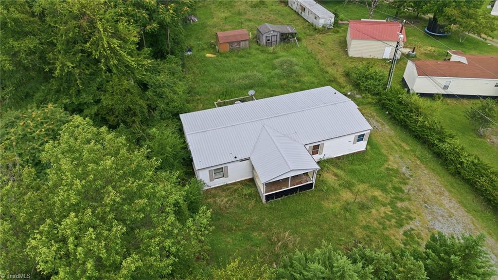 7166 Wright Road Thomasville, NC 27360 - Photo 6 of 47 Gallery Image 6