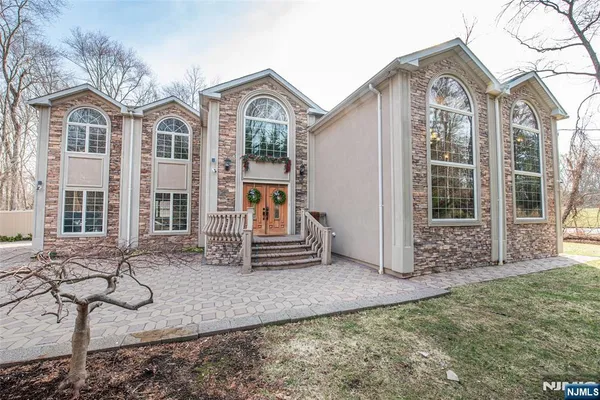 $1,200,000 | 35 Waughaw Road, Towaco, NJ 07082
