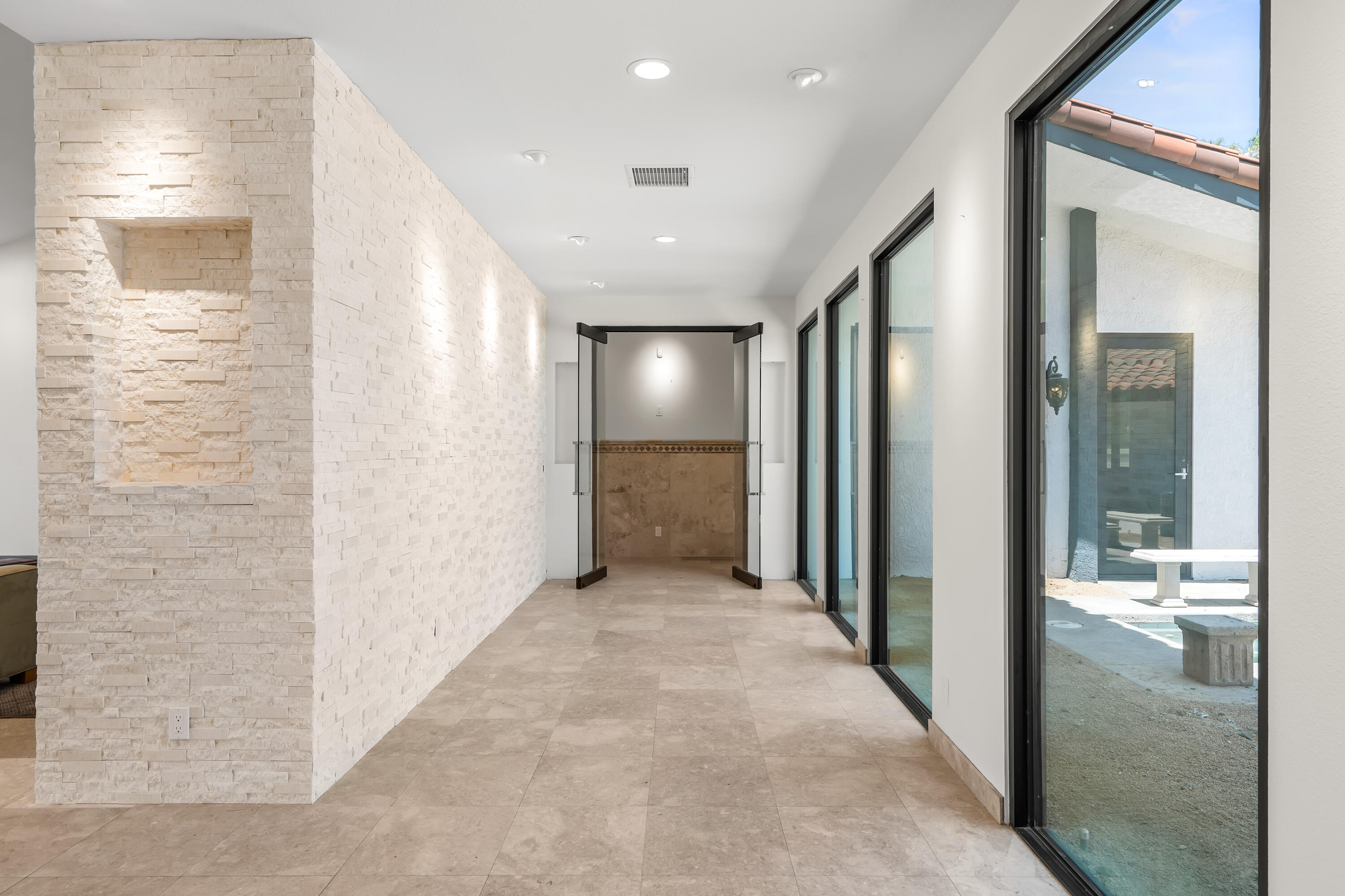 401 Iris Lane Rancho Mirage, CA 92270 - Photo 29 of 87 30-IMG-39