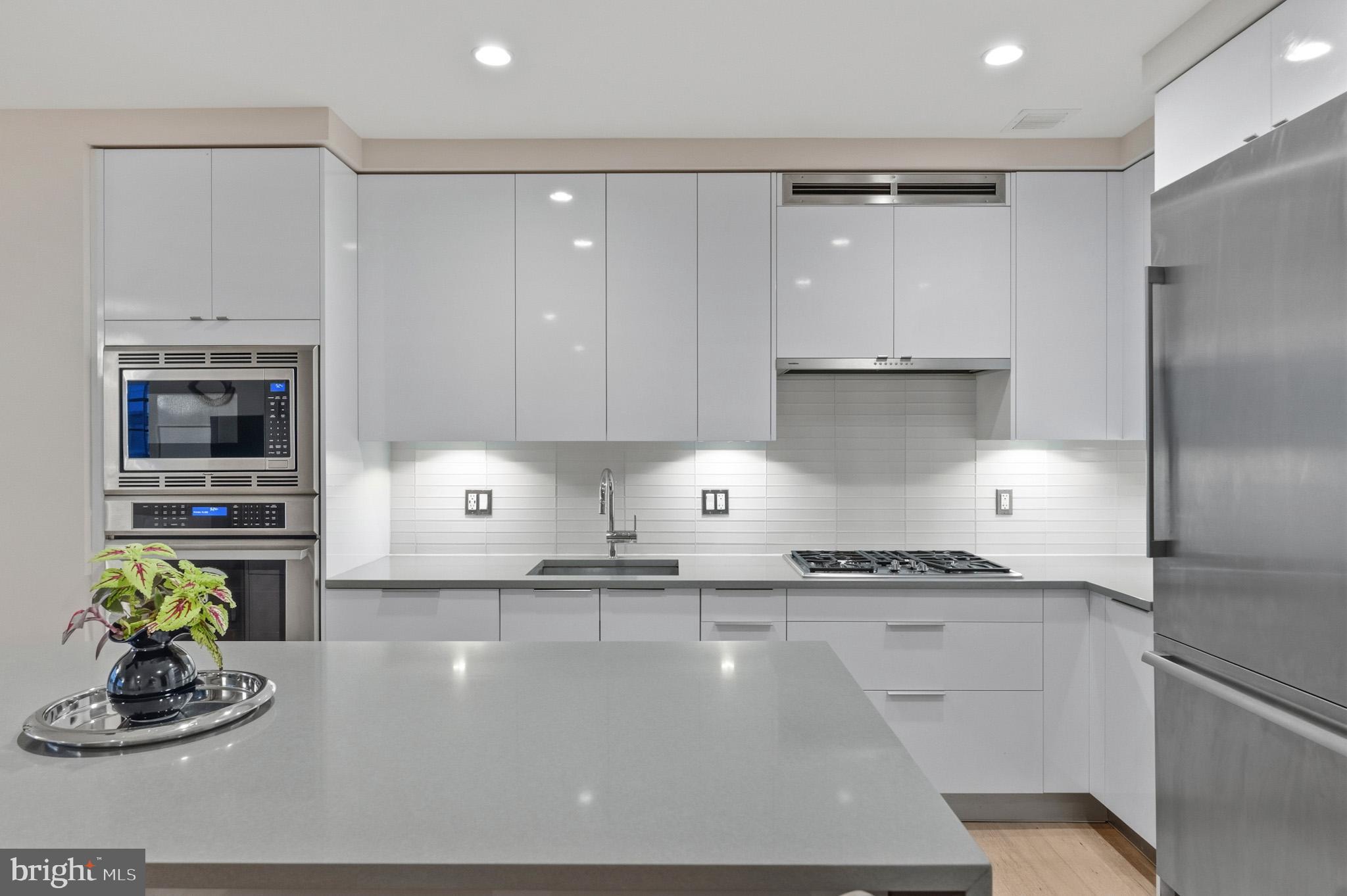 45 Sutton Square Southwest, Unit 403 Washington, DC 20024 - Photo 15 of 80