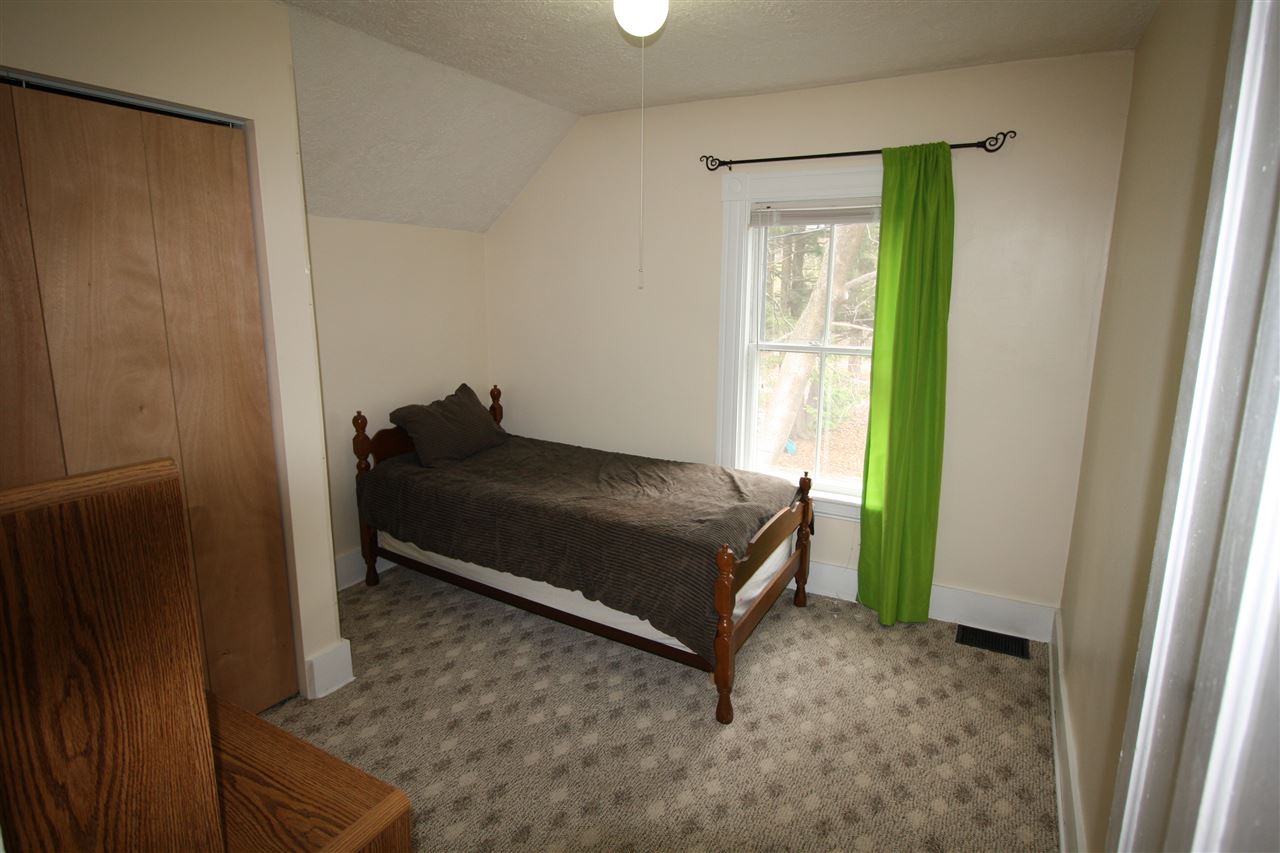 12 Vine Street Springfield, VT 05156 - Photo 15 of 25