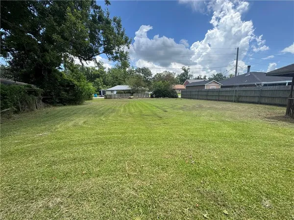 $49,000 | 406 Bernard Avenue, Ama, LA 70031