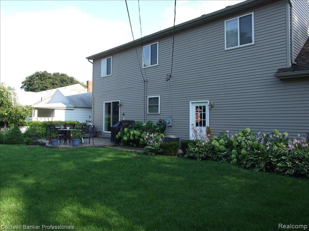 3970 Amherst Road Royal Oak, MI 48073 - Photo 21 of 24 Fenced in Yard