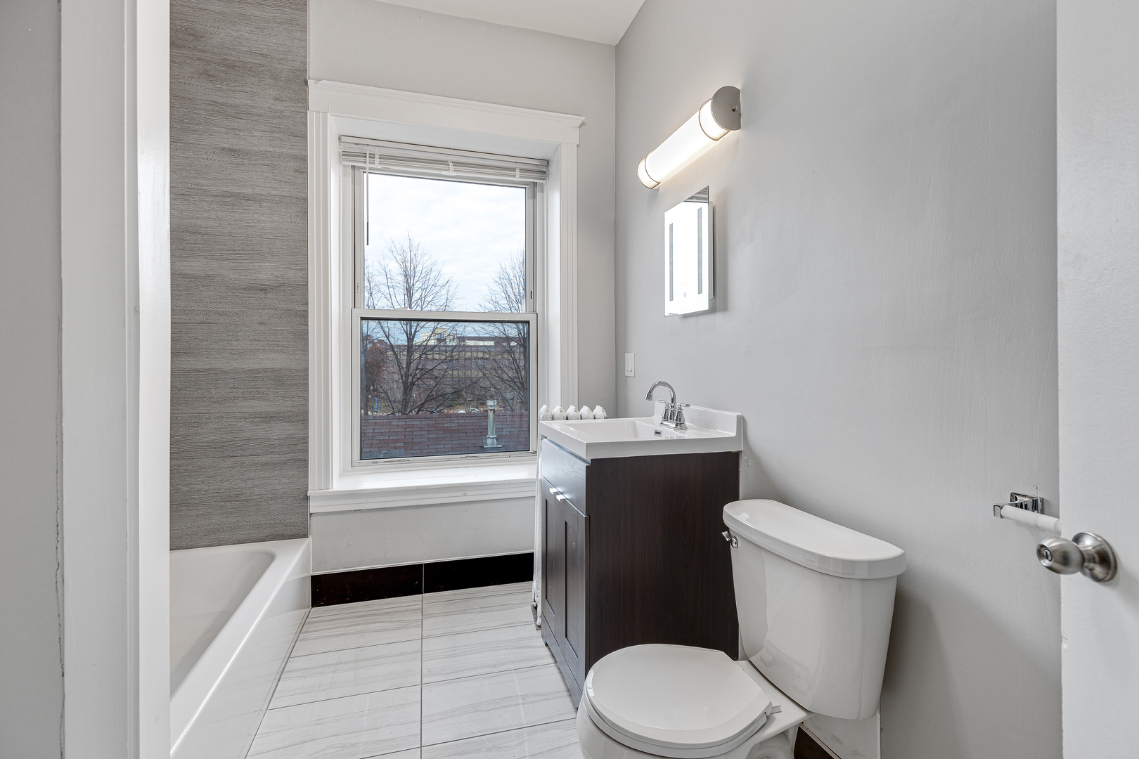 4431 North Racine Avenue Chicago, IL 60640 - Photo 9 of 23