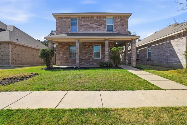 $284,900 | 587 Lentisco Drive, Lancaster, TX 75146