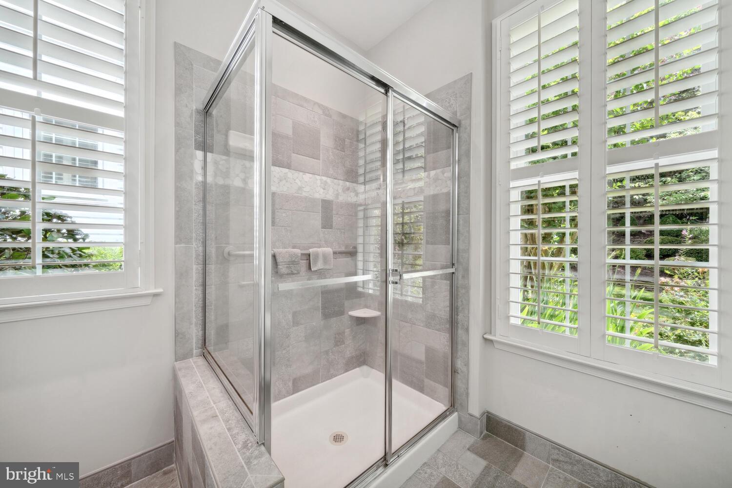 13513 Ryton Ridge Lane Gainesville, VA 20155 - Photo 24 of 51 Primary Bathroom