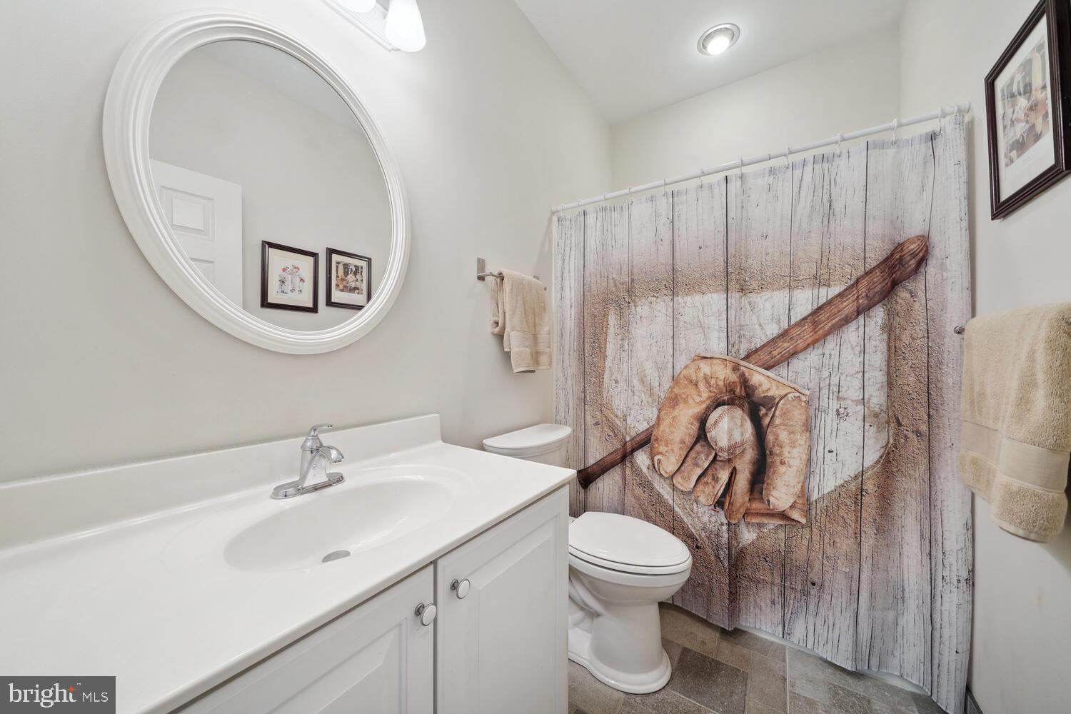 13513 Ryton Ridge Lane Gainesville, VA 20155 - Photo 28 of 51 Bathroom