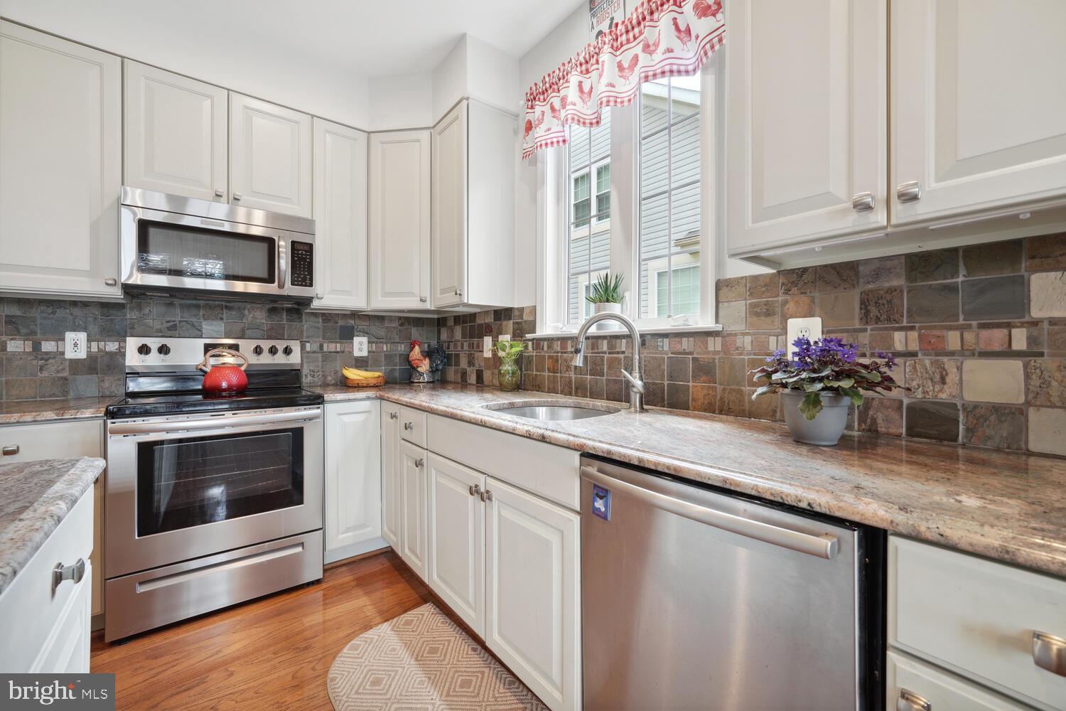 13513 Ryton Ridge Lane Gainesville, VA 20155 - Photo 8 of 51 Kitchen