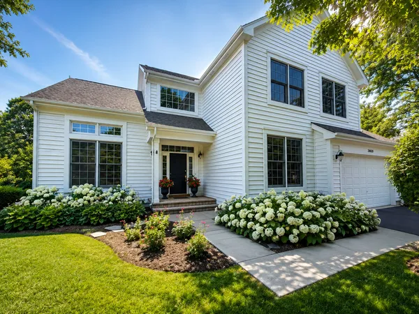 $749,000 | 28620 Ashford Court, Lake Bluff, IL 60044
