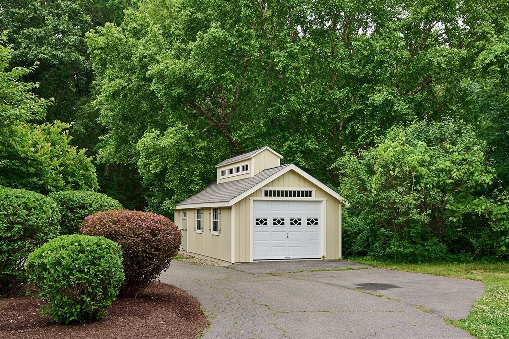 46 Sovereign Way Northampton, MA 01062 - Photo 41 of 42