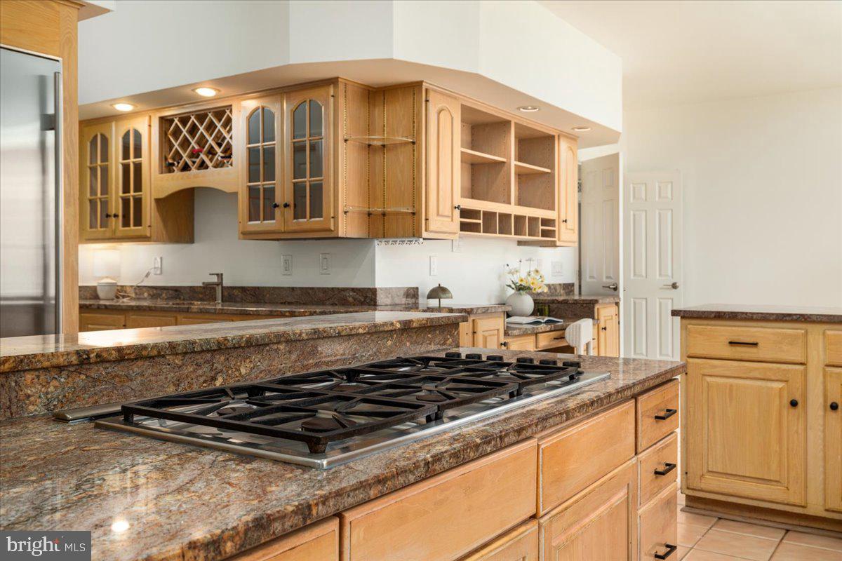 532 Walker Road Great Falls, VA 22066 - Photo 37 of 109