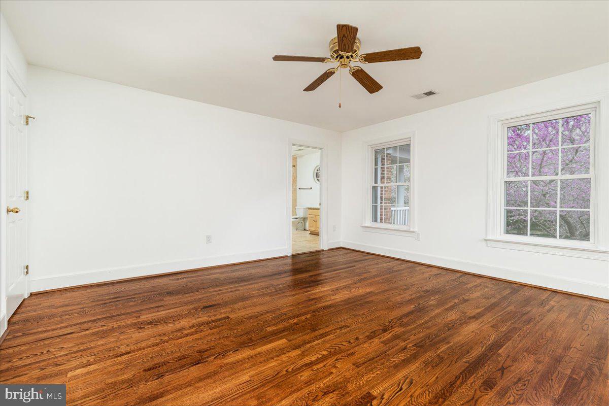 532 Walker Road Great Falls, VA 22066 - Photo 55 of 109