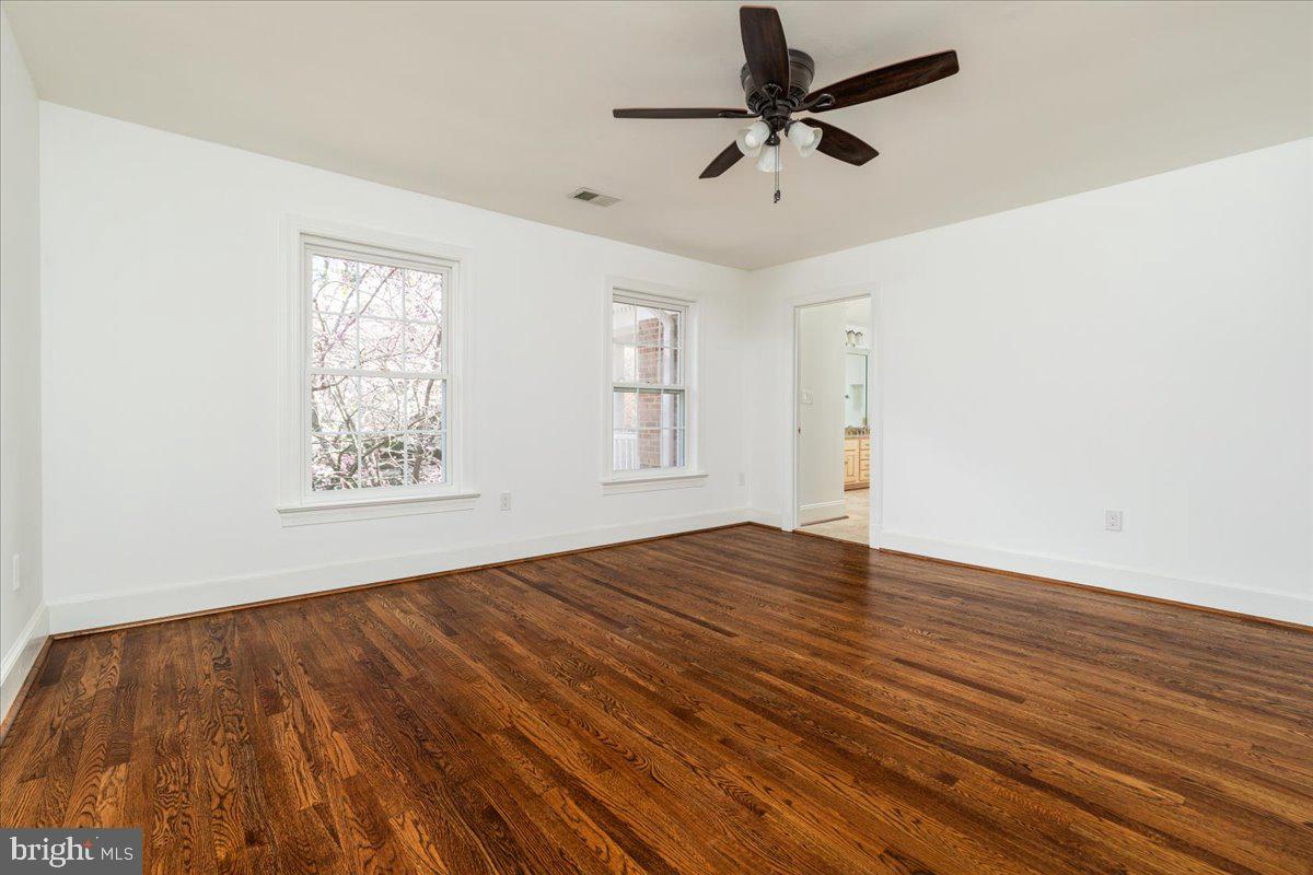 532 Walker Road Great Falls, VA 22066 - Photo 59 of 109