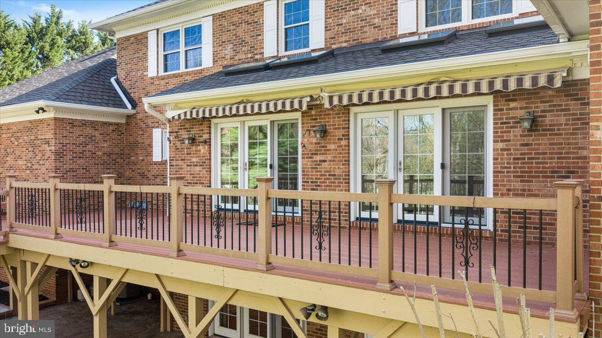 532 Walker Road Great Falls, VA 22066 - Photo 71 of 109 Charming brick home with spacious deck.