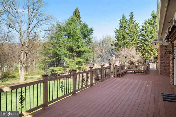 $2,399,000 | 532 Walker Road, Great Falls, VA 22066