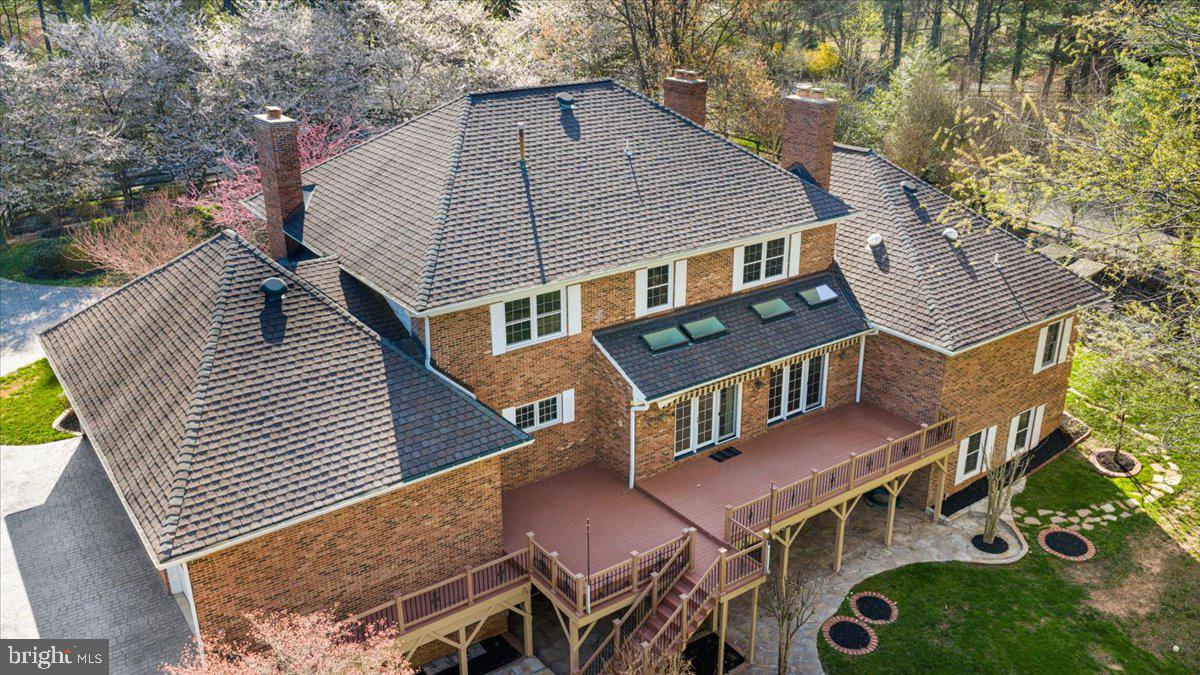 532 Walker Road Great Falls, VA 22066 - Photo 72 of 109 Charming brick home with spacious deck.