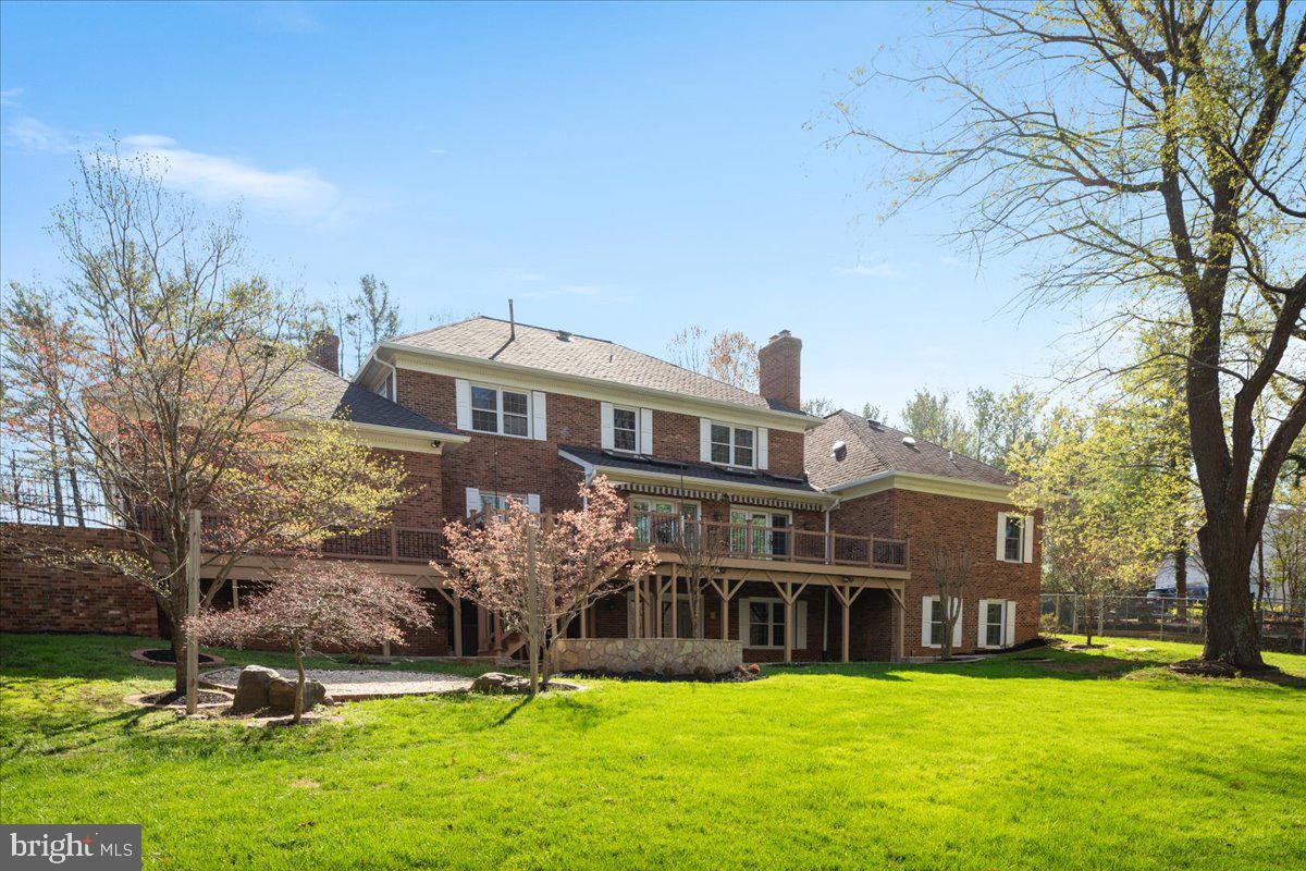 532 Walker Road Great Falls, VA 22066 - Photo 74 of 109