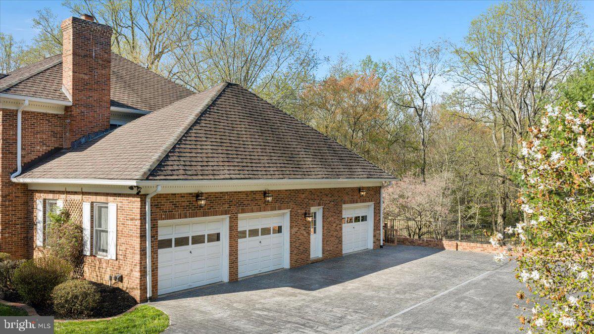 532 Walker Road Great Falls, VA 22066 - Photo 78 of 109