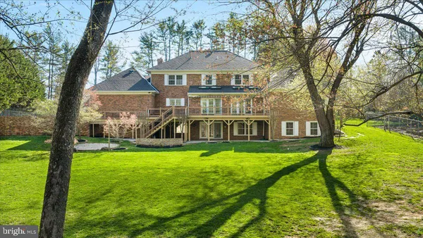 $2,399,000 | 532 Walker Road, Great Falls, VA 22066