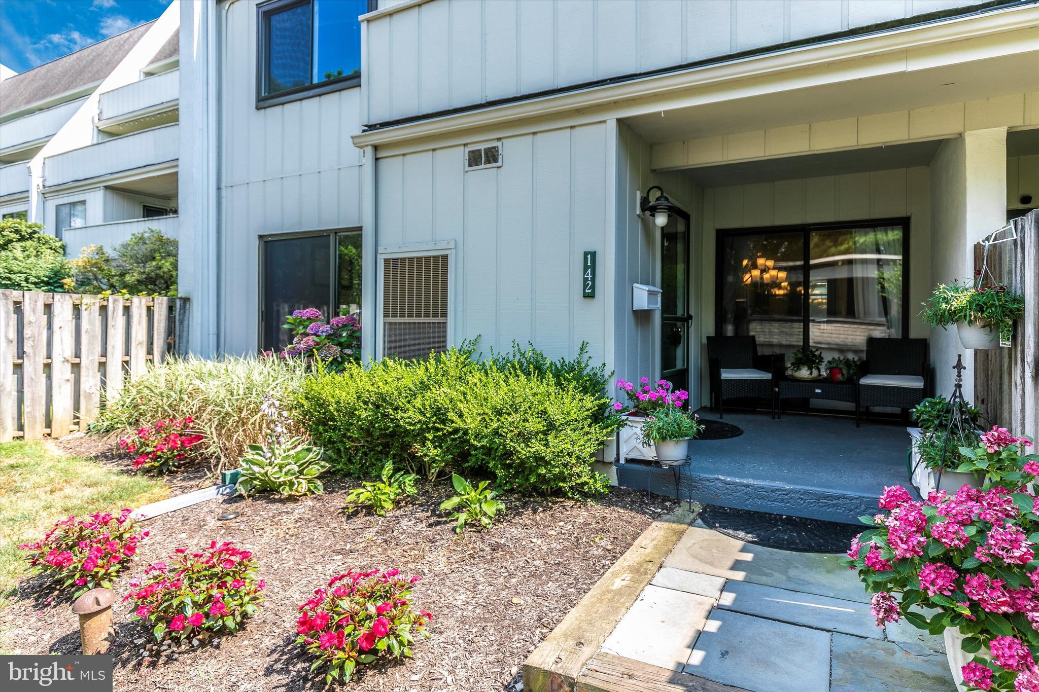 142 Summit House, West Chester, PA 19382 Compass