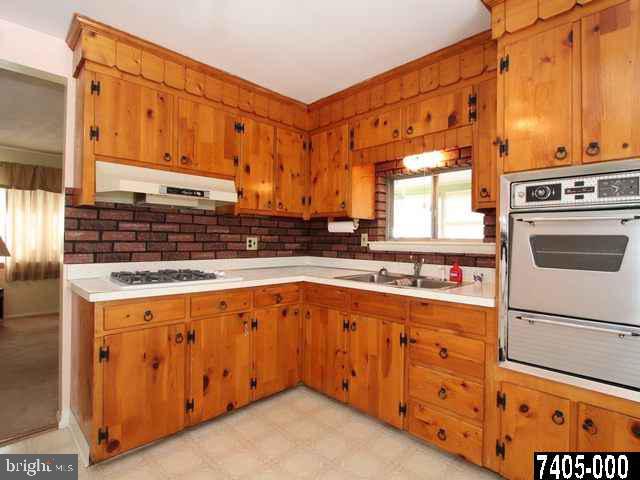 2461 Loucks Road York, PA 17408 - Photo 5 of 24 Gallery Image 5