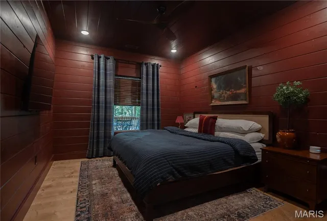 $389,400 | 2248 Wayne County 312, Patterson, MO 63956