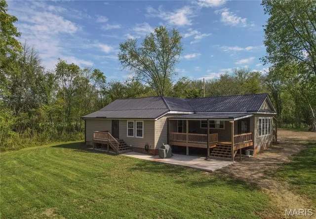 $389,400 | 2248 Wayne County 312, Patterson, MO 63956