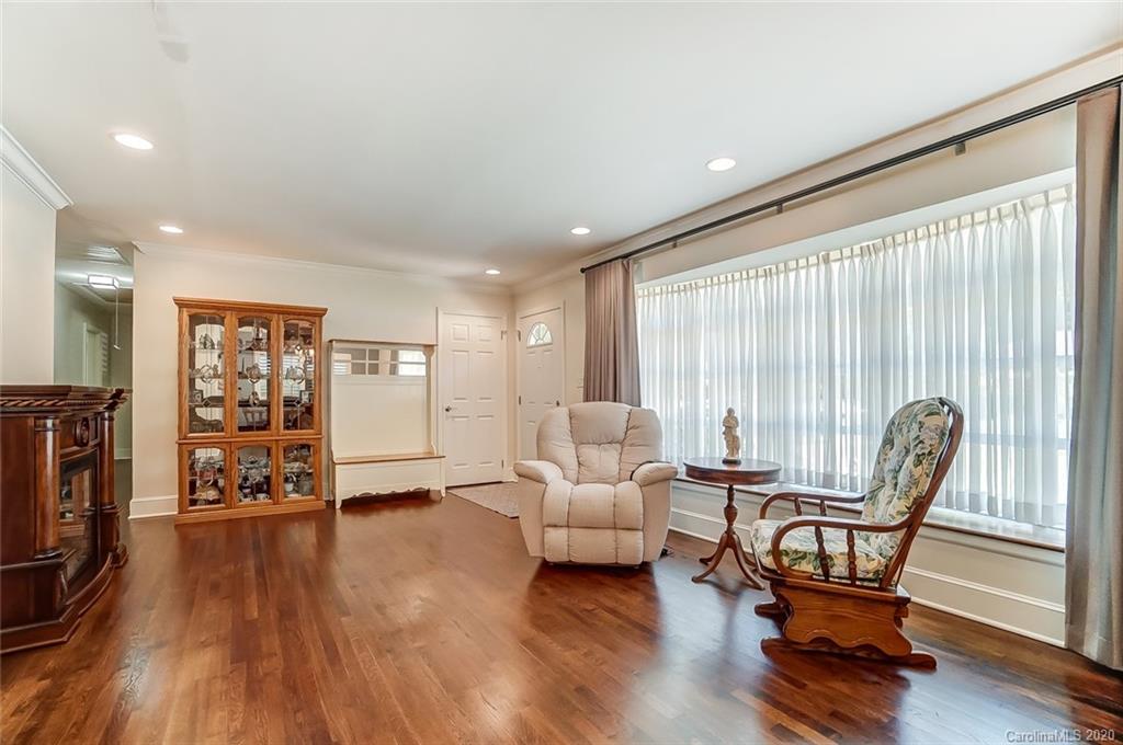 5333 Farmbrook Drive Charlotte, NC 28210 - Photo 9 of 47