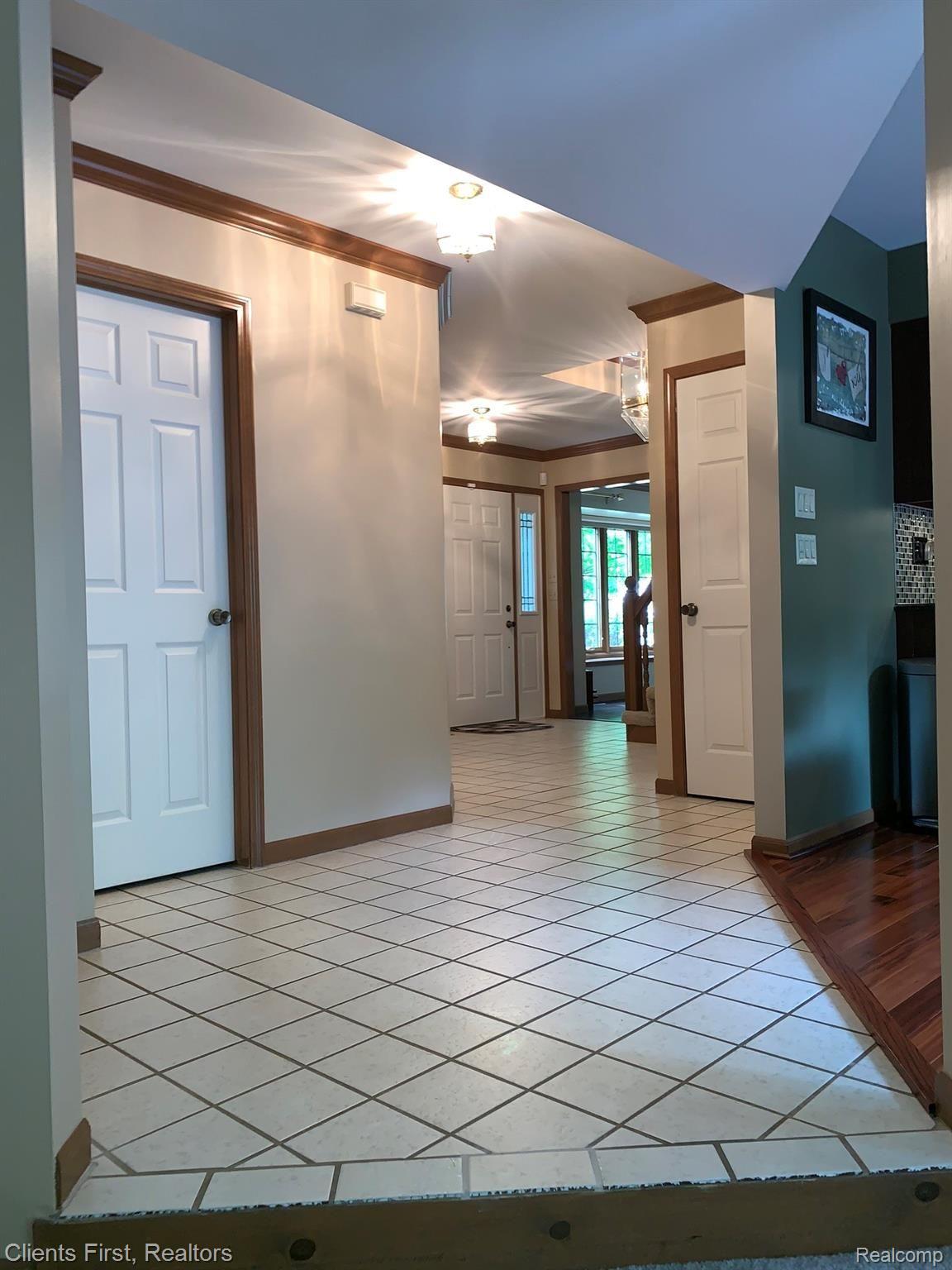 31231 Country Ridge Circle Farmington, MI 48331 - Photo 40 of 73 IMG_1742.JPEG