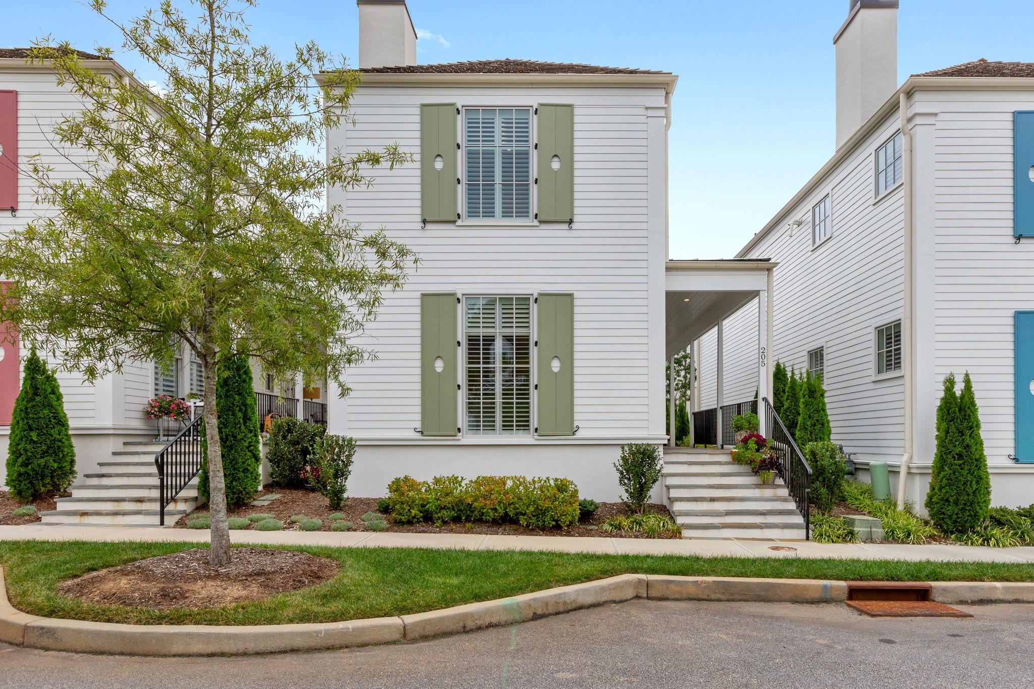 205 Bowman Road Greenville, SC 29615 - Photo 1 of 39