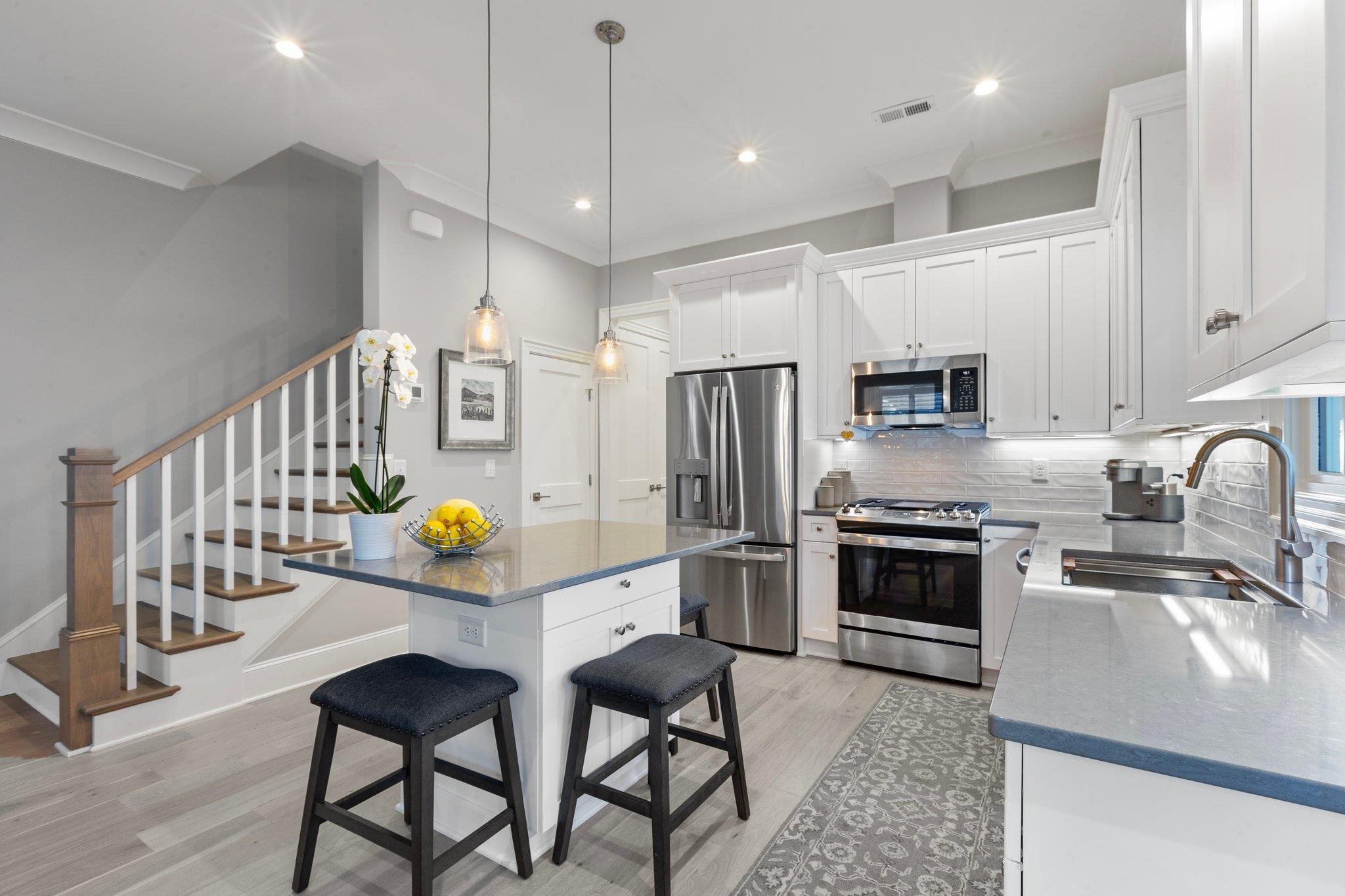 205 Bowman Road Greenville, SC 29615 - Photo 9 of 39